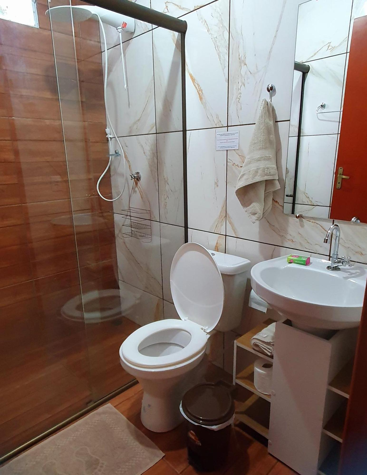 Proximo A Av Das Cataratas - Ar Condicionado - Estacionamento Privado Foz do Iguaçu Exterior foto